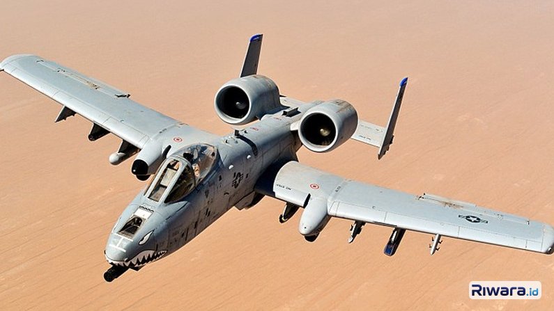 Pesawat tempur A-10 Thunderbolt II
